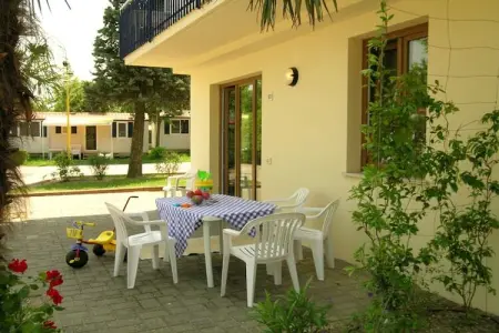 Holiday park Bella Italia, Peschiera-Primula, Appartement dans le parc de vacances Bella Italia à Peschiera - Photo 5