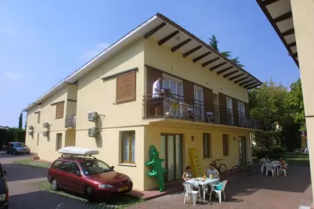 Holiday park Bella Italia, Peschiera-Verbena, Appartement dans le parc de vacances Bella Italia à Peschiera - Photo 2
