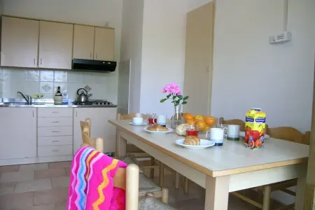 Holiday park Bella Italia, Peschiera-Verbena, Appartement dans le parc de vacances Bella Italia à Peschiera - Photo 5