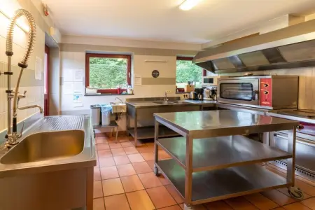 Magnifique habitation pour 16 personnes à Wanne, Séjour de groupe spacieux à Wanne - Photo 8