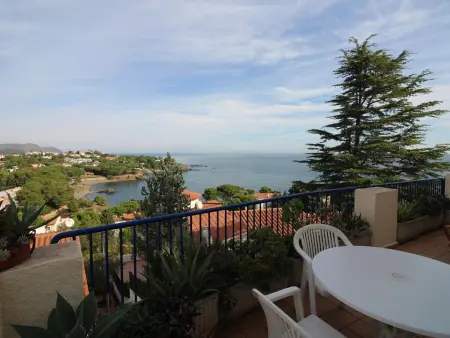 Appartement lumineux avec grande terrasse et parking - Photo 1