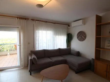 Appartement lumineux avec grande terrasse et parking - Photo 6