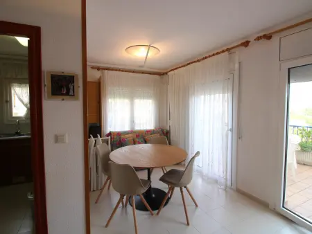 Appartement lumineux avec grande terrasse et parking - Photo 10