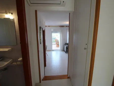 Appartement lumineux avec grande terrasse et parking - Photo 13