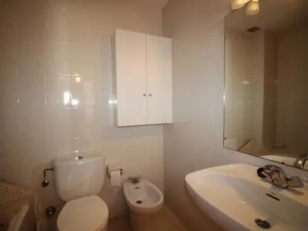 Appartement lumineux avec grande terrasse et parking - Photo 21