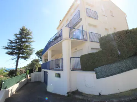 Appartement lumineux avec grande terrasse et parking - Photo 25