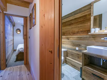 Appartement duplex de haut standing, skis aux pieds, 82m², 8 pers., cheminé, au cœur de Val d'Isère - Photo 10
