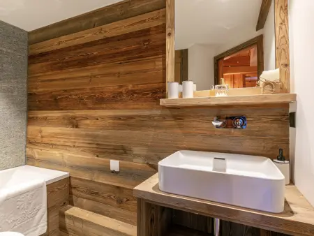 Appartement duplex de haut standing, skis aux pieds, 82m², 8 pers., cheminé, au cœur de Val d'Isère - Photo 11