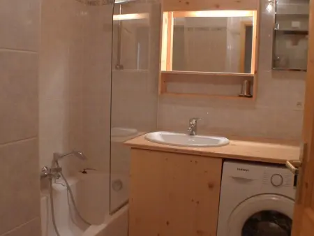 Duplex T4 calme avec parking, animaux acceptés à Samoëns - Photo 7