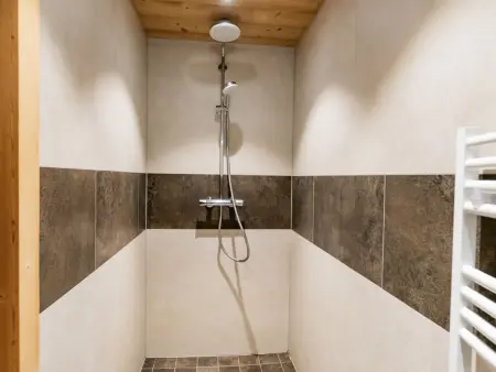 Grand appartement 4 pièces, 8 pers, animaux admis - Photo 24