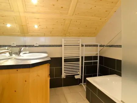 Spacieux 4 pièces avec mezzanine, balcon et parking, à 2 pas de Super-Châtel - 7 pers. - Photo 12