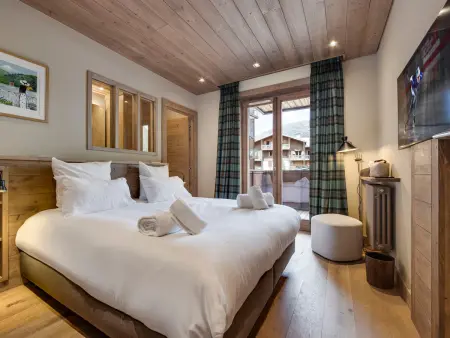 Bel appartement 4 pièces avec terrasse et parking, à 350m du centre de Val d'Isère - Photo 1