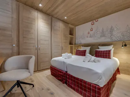 Bel appartement 4 pièces avec terrasse et parking, à 350m du centre de Val d'Isère - Photo 3