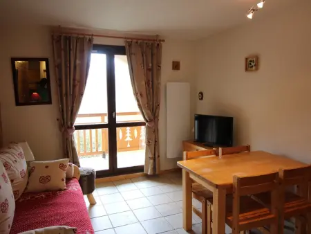 Appartement 6 couchages, rénové, à 400m des pistes, parking gratuit - Photo 2