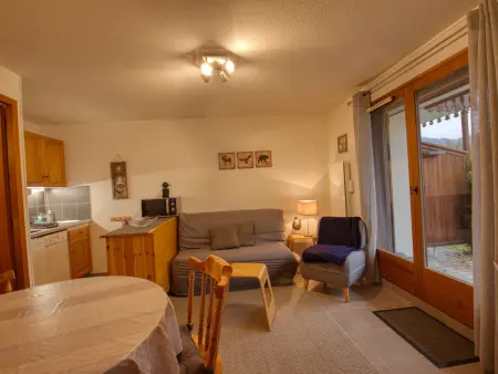 Appartement rénové proche lac et navette, 4 pers, non-fumeur, sans internet - Photo 2