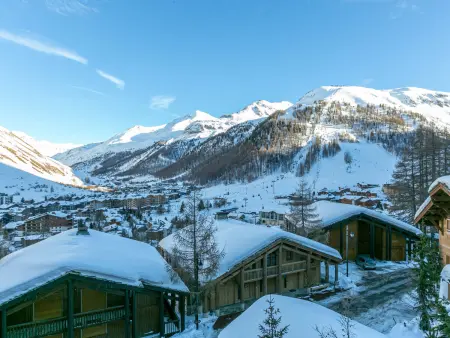 Duplex luxueux avec sauna, cheminée et parking à Val-d'Isère - Photo 14
