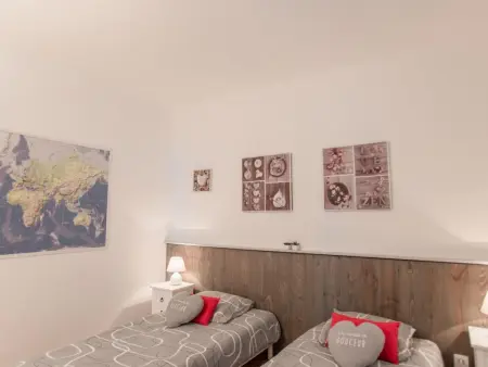 Bellegarde, Jolie gite moderne avec jardin et piscine privée - Photo 15