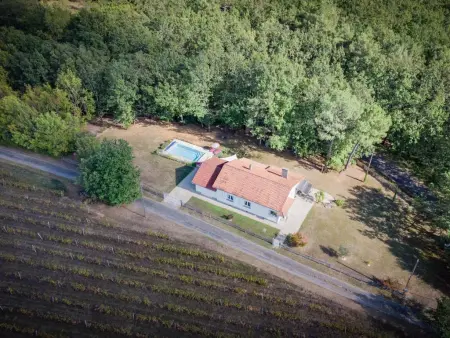 Bellegarde, Jolie gite moderne avec jardin et piscine privée - Photo 33