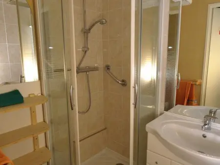 Studio cosy 4 pers à La Salle-les-Alpes, 250m du télécabine, balcon et parking privé - Photo 6