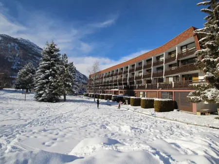 Studio cosy 4 pers à La Salle-les-Alpes, 250m du télécabine, balcon et parking privé - Photo 8