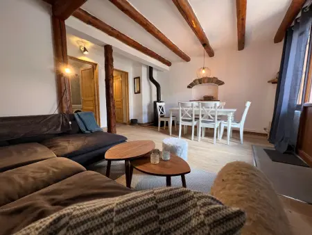 Appartement de Charme à La Salle-les-Alpes · Accès Pistes · Wifi Inclus - Photo 1