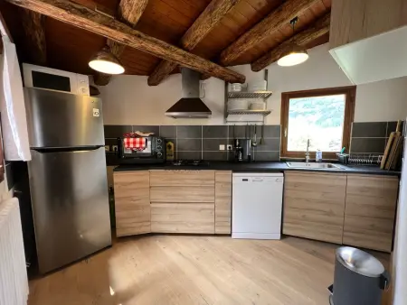 Appartement de Charme à La Salle-les-Alpes · Accès Pistes · Wifi Inclus - Photo 2