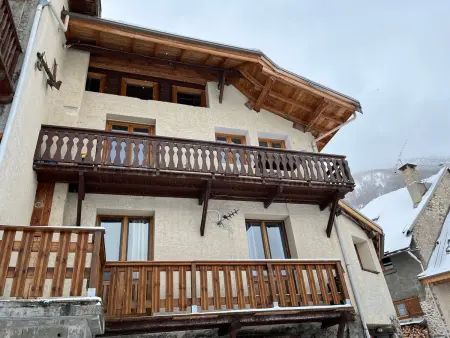 Appartement de Charme à La Salle-les-Alpes · Accès Pistes · Wifi Inclus - Photo 8