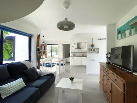 Maison de vacances moderne avec piscine, près de la plage à Corralejo, 2 chambres, Wi-Fi inclus - Photo 4