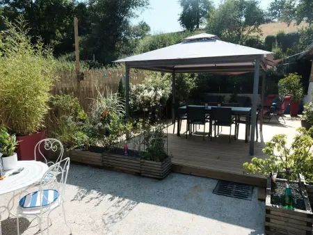 Gîte alsacien rénové avec jardin près de la Suisse et de l'Allemagne, idéal pour familles et amis - Photo 1