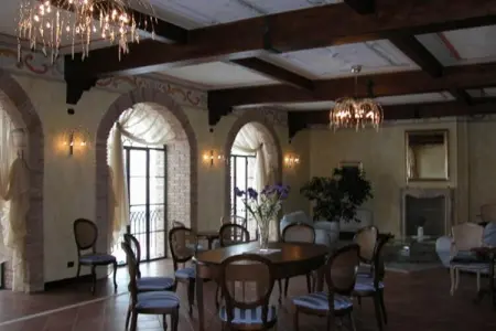 Nizza Bilo Ventuno Ventidue, Manoir à Nizza Monferrato avec piscine - Photo 3