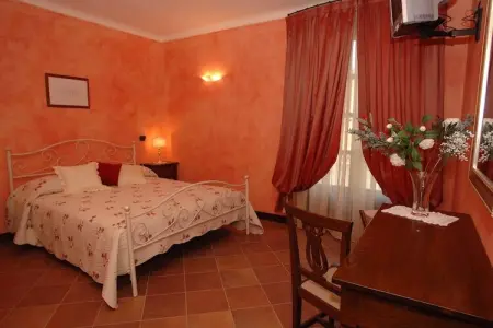 Nizza Bilo Ventuno Ventidue, Manoir à Nizza Monferrato avec piscine - Photo 6