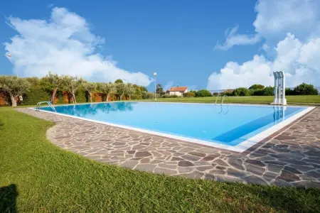 Maison de vacances moderne avec piscine à Moniga del Garda - Photo 1