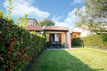 Maison de vacances moderne avec piscine à Moniga del Garda - Photo 9