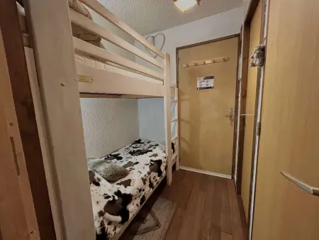 Studio cabine à Méribel, 4 personnes, terrasse sud, parking privé, casier à skis, lave-linge - Photo 3