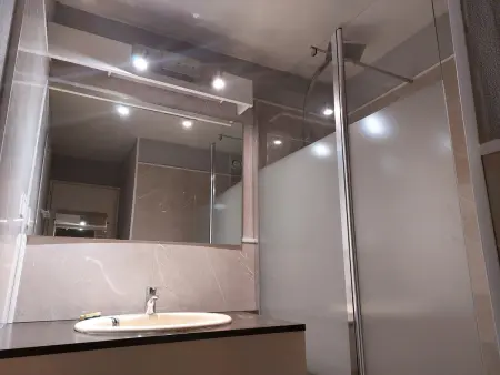 Appartement pour 6 aux pieds des pistes avec animaux acceptés - Photo 5