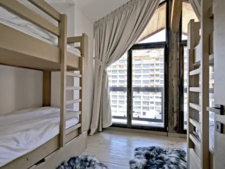 Appartement rénové avec ski aux pieds, 4 chambres et prestations incluses à Courchevel - Photo 11