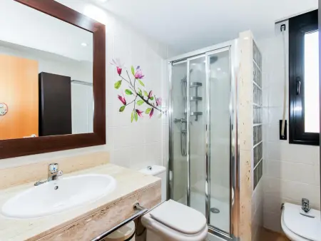 Appartement moderne avec clim, piscine, à 300m de la plage - Photo 18
