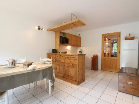Appartement lumineux 3 pièces avec balcon, idéalement situé à La Salle-les-Alpes, 6 couchages - Photo 2