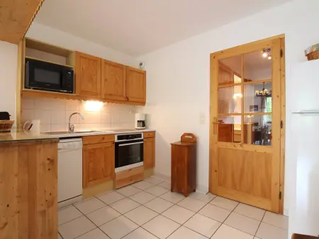 Appartement lumineux 3 pièces avec balcon, idéalement situé à La Salle-les-Alpes, 6 couchages - Photo 4