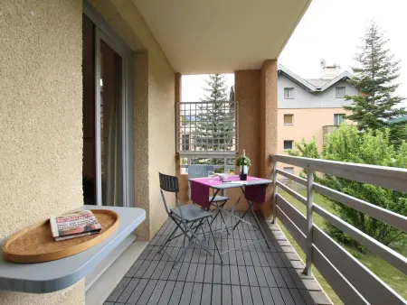 Appartement lumineux 3 pièces avec balcon, idéalement situé à La Salle-les-Alpes, 6 couchages - Photo 12