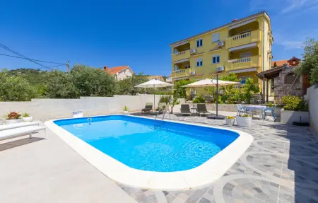Appartement 4 personnes à Rab - Photo 1