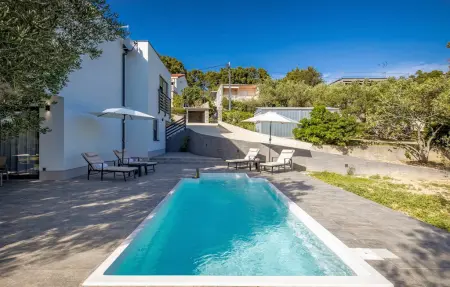 Villa Karla Rab, Maison 8 personnes à Rab - Photo 1