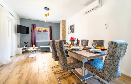 Maison 8 personnes à Biograd na Moru - Photo 1
