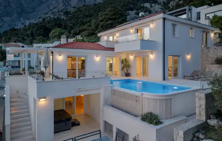 Villa Prestige, Maison 10 personnes à Baska Voda - Photo 1