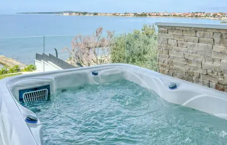 Villa Adria Maria, Maison 8 personnes à Privlaka - Photo 1