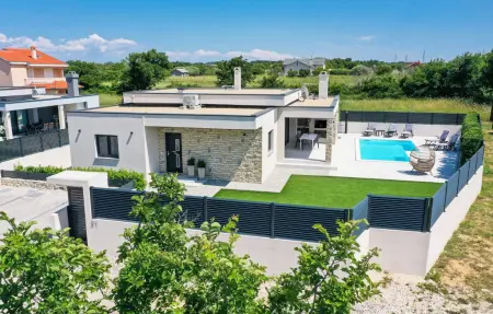 Villa Rose, Maison 10 personnes à Nin - Photo 15