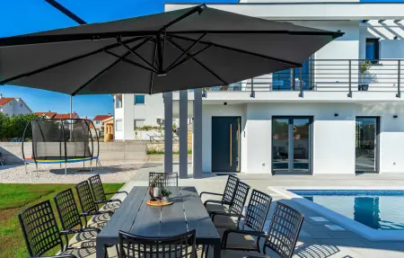 Villa Madis, Maison 10 personnes à Zadar - Photo 2