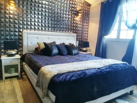 Appartement rénové avec vue imprenable, accès mer, WiFi et parking, proche Porto-Vecchio - Photo 5