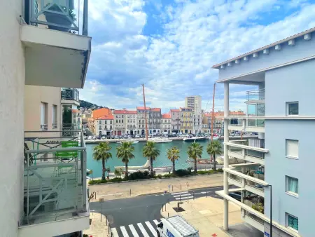 Joli T2 climatisé proche centre avec parking privé et loggia - Sète - Photo 1