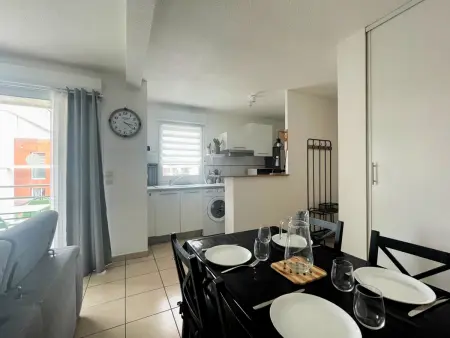 Joli T2 climatisé proche centre avec parking privé et loggia - Sète - Photo 9